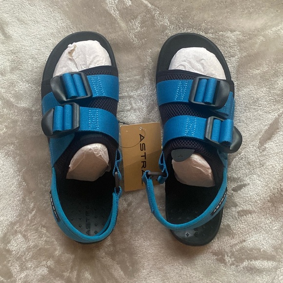 Astral pfd sandal - Picture 1 of 4